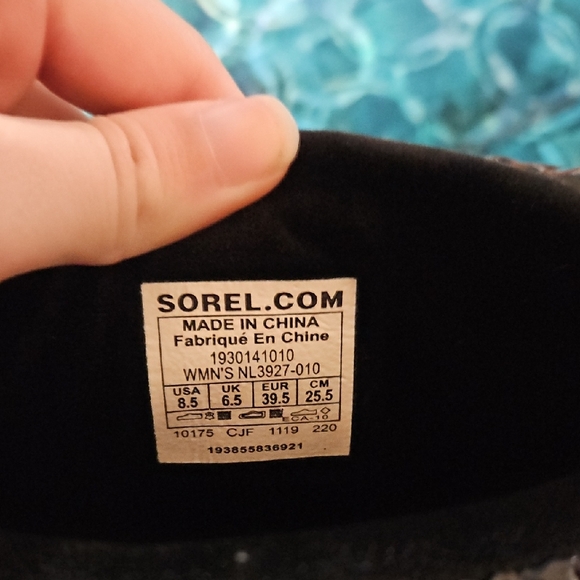 Women's Sorel Shiny Black Quilted Boots Size 8.5 - Picture 4 of 5